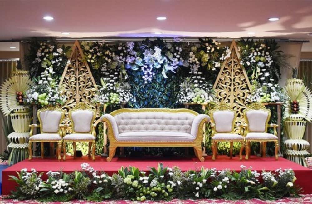 Surabaya Suites Bagian luar foto